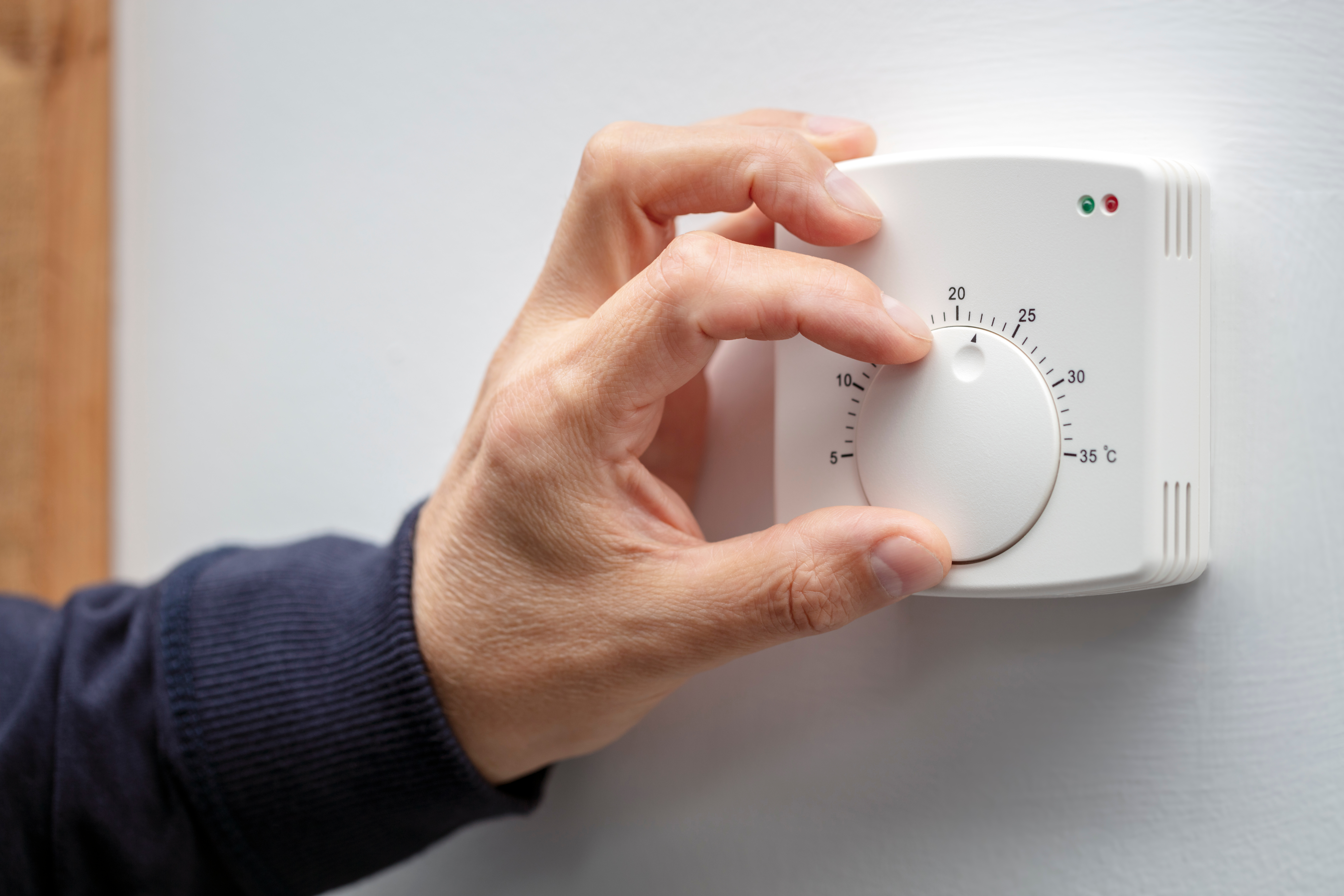 Cut Costs and Carbon: Simple Steps to Improve Your Home's Energy Efficiency